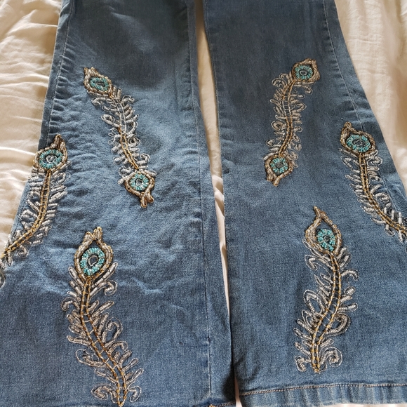 Jeans - Picture 3 of 5